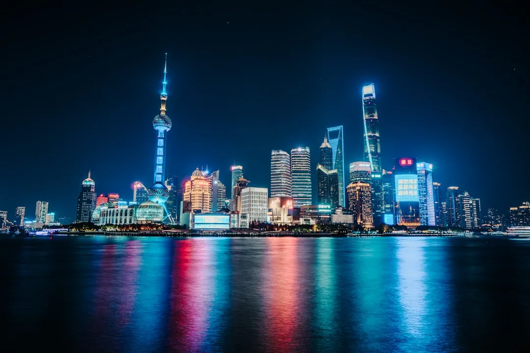 2024年武汉科�行业技术研发趋势与数字化转型路径解析