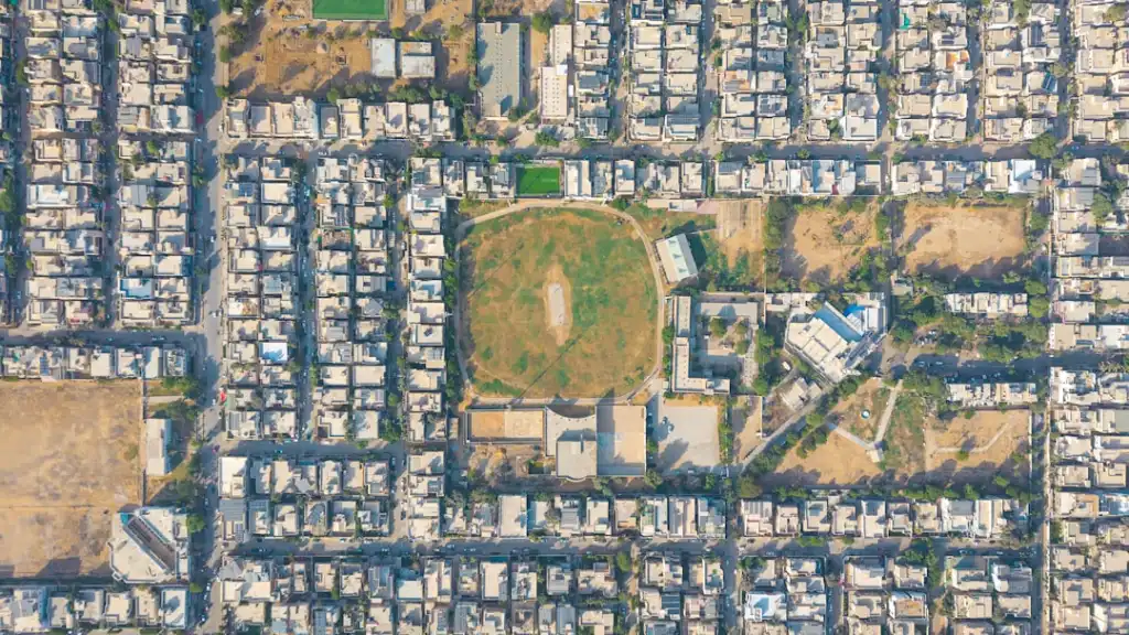 2025年科�行业技术趋势分析：软件开发与服务业态升级